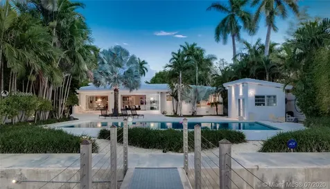 6050 N Bay Road Miami Beach FL 33140