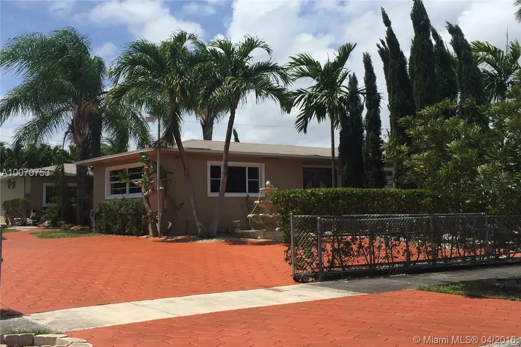 16142 SW 107 Court Miami FL 33157
