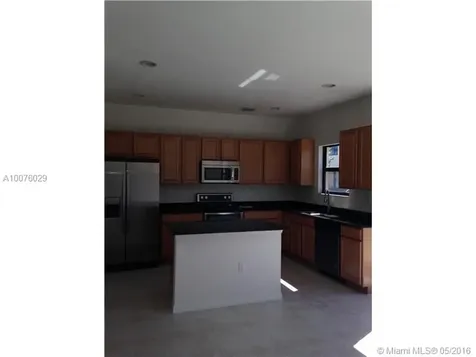 754 NE 191st Terrace Miami FL 33179