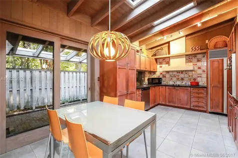 3970 Leafy Way Miami FL 33133