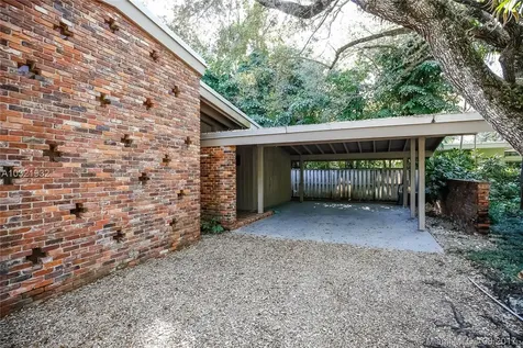 3970 Leafy Way Miami FL 33133