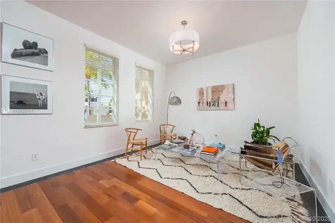 6000 Aqua Path Miami Beach FL 33141