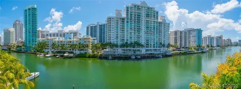 6000 Aqua Path Miami Beach FL 33141