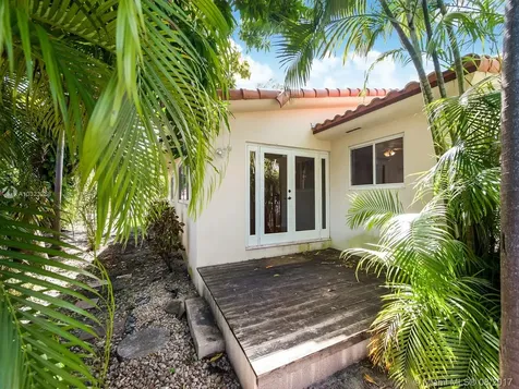 2800 SW 4th Avenue Miami FL 33129