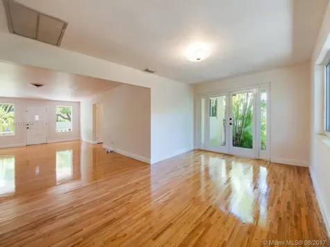 2800 SW 4th Avenue Miami FL 33129