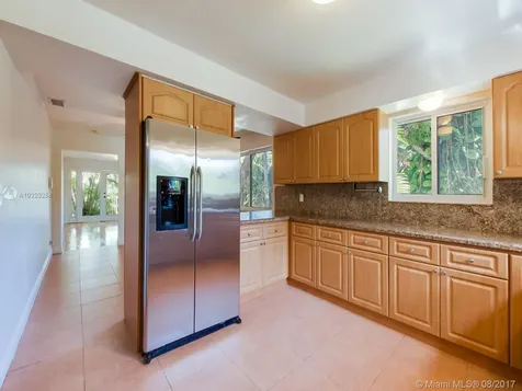 2800 SW 4th Avenue Miami FL 33129