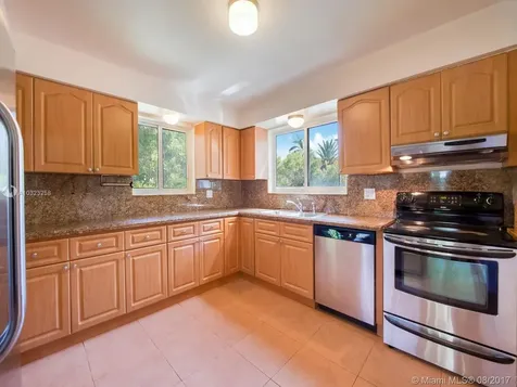 2800 SW 4th Avenue Miami FL 33129