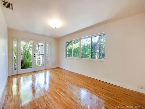 2800 SW 4th Avenue Miami FL 33129