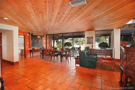 135 Leucadendra Drive Coral Gables FL 33156