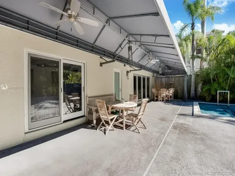 3672 Royal Palm Avenue Miami FL 33133