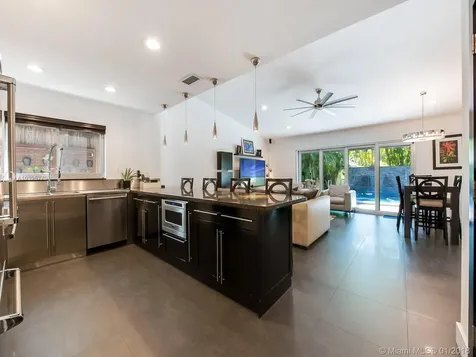 3672 Royal Palm Avenue Miami FL 33133