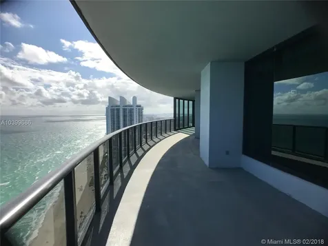 18555 Collins Avenue Sunny Isles Beach FL 33160