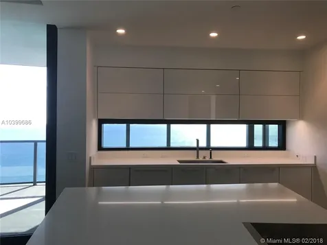 18555 Collins Avenue Sunny Isles Beach FL 33160