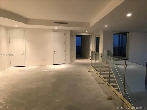 18555 Collins Avenue Sunny Isles Beach FL 33160