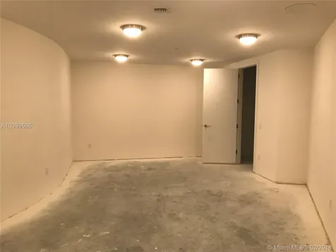 18555 Collins Avenue Sunny Isles Beach FL 33160