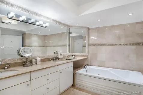 4775 Collins Avenue Miami Beach FL 33140
