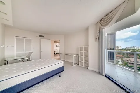 3600 Yacht Club Drive Aventura FL 33180