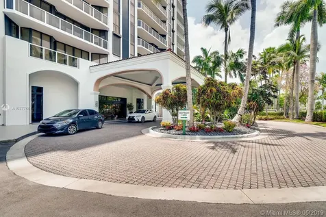 3600 Yacht Club Drive Aventura FL 33180