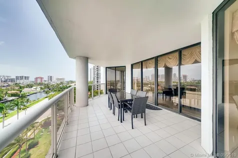 3600 Yacht Club Drive Aventura FL 33180