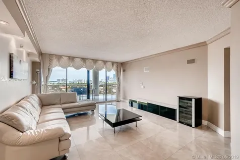 3600 Yacht Club Drive Aventura FL 33180