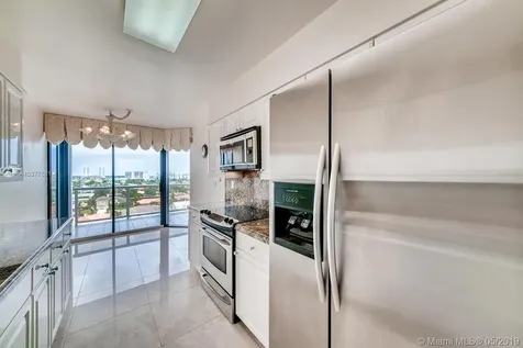 3600 Yacht Club Drive Aventura FL 33180