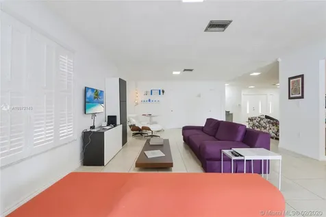 19150 N Bay Road Sunny Isles Beach FL 33160