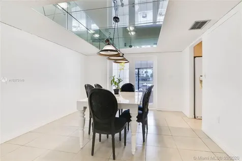 19150 N Bay Road Sunny Isles Beach FL 33160