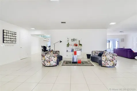 19150 N Bay Road Sunny Isles Beach FL 33160