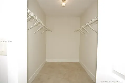 400 Chestnut Lane Weston FL 33326