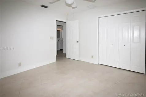 400 Chestnut Lane Weston FL 33326
