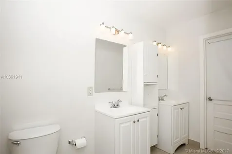 400 Chestnut Lane Weston FL 33326