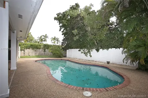 400 Chestnut Lane Weston FL 33326