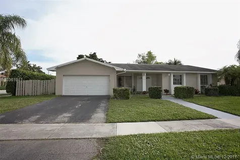 400 Chestnut Lane Weston FL 33326