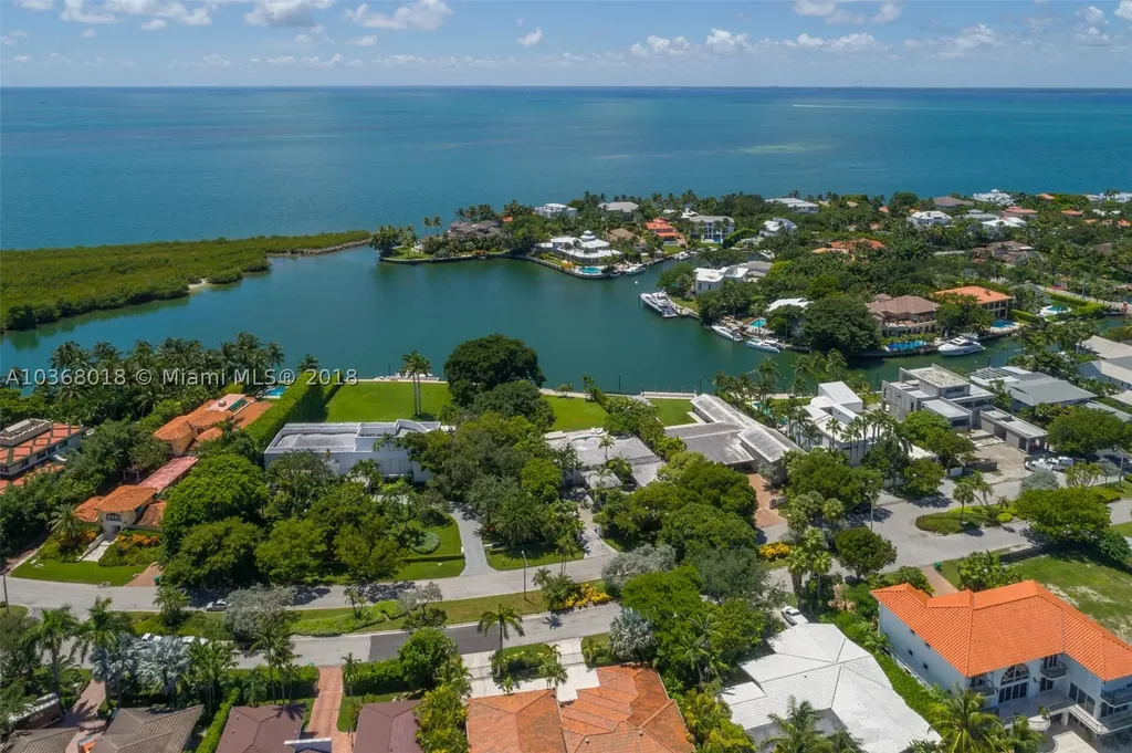 910 Harbor Drive Key Biscayne FL 33149