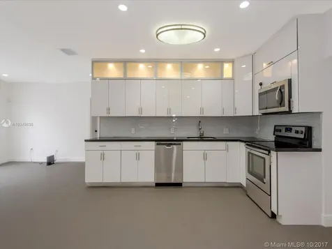 1015 NW 17th Court Miami FL 33125