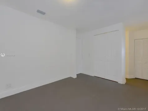 1015 NW 17th Court Miami FL 33125