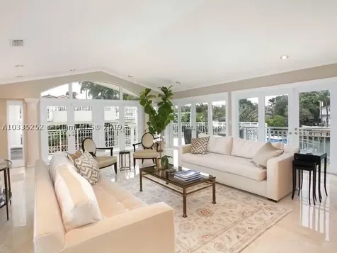 6600 Riviera Drive Coral Gables FL 33146