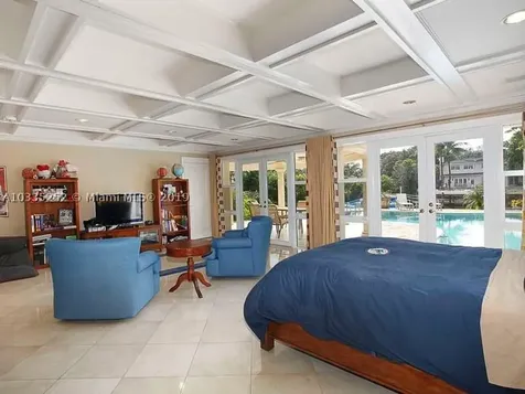 6600 Riviera Drive Coral Gables FL 33146