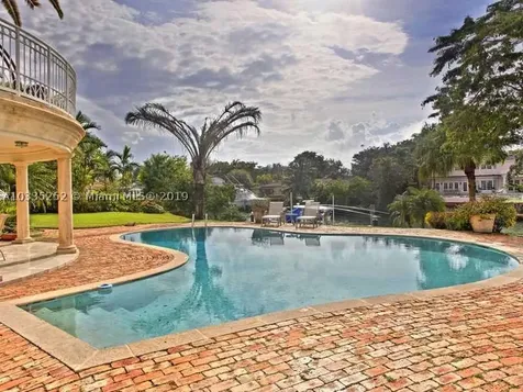 6600 Riviera Drive Coral Gables FL 33146