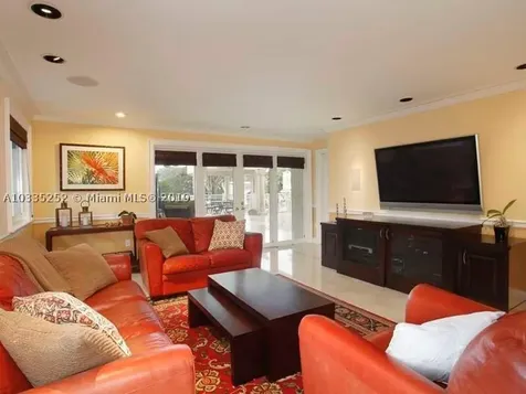 6600 Riviera Drive Coral Gables FL 33146