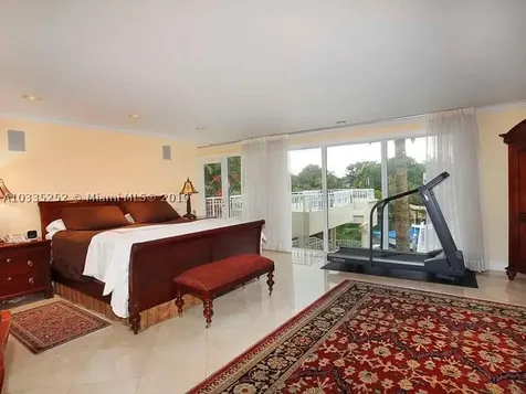 6600 Riviera Drive Coral Gables FL 33146