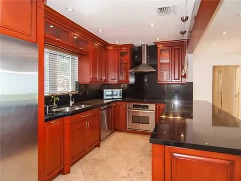 628 Ridgewood Road Key Biscayne FL 33149