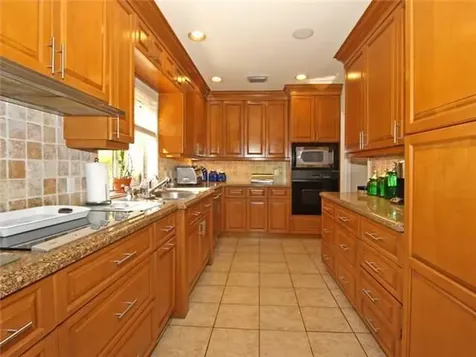 2000 S Bayshore Drive Coconut Grove FL 33133