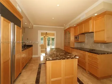 2520 Shelter Avenue Miami Beach FL 33140