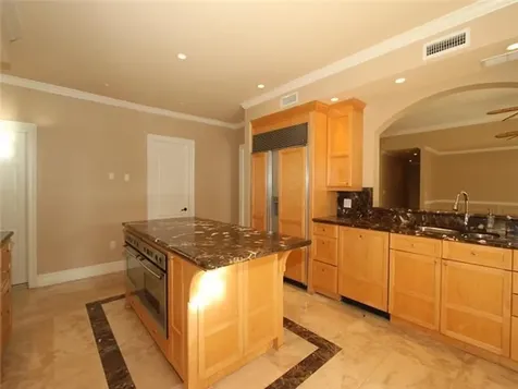 2520 Shelter Avenue Miami Beach FL 33140