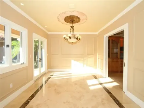 2520 Shelter Avenue Miami Beach FL 33140