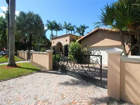 2520 Shelter Avenue Miami Beach FL 33140
