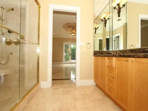 2520 Shelter Avenue Miami Beach FL 33140