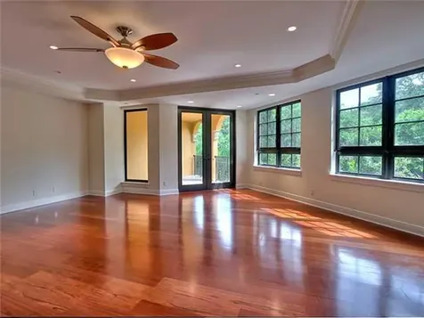 3471 Main Hy Miami FL 33133