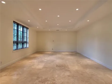 3471 Main Hy Miami FL 33133